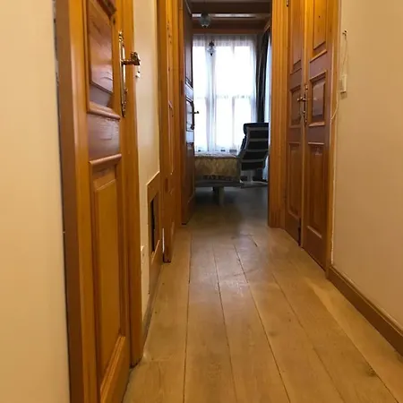 מלון Mansion *