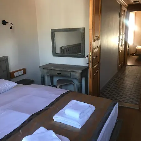 מלון Mansion *