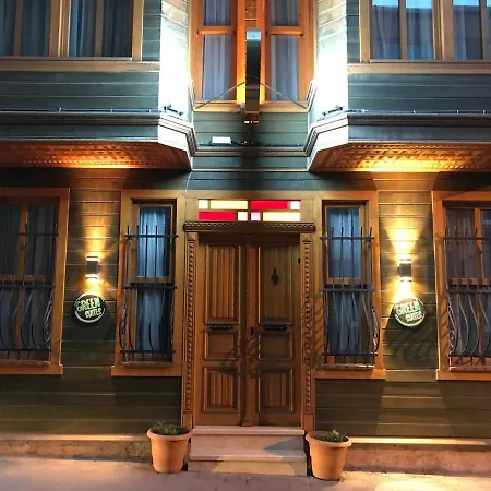 Mansion מלון