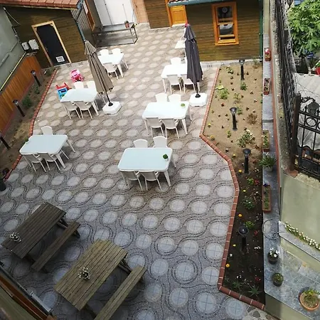 Mansion מלון *
