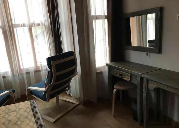 Отель Mansion *