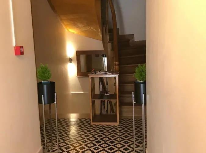 Отель Mansion *